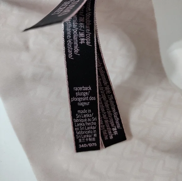 ✨🖤 Victoria’s Secret Racerback Push-Up Bra | Sleek Lift, Luxe Lace 💫size 34D - Picture 8 of 8